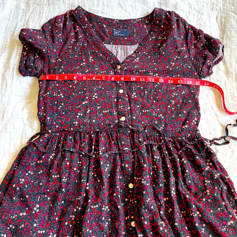 GAP • Floral Print Shirtdress Midi Length - Picture 10 of 12